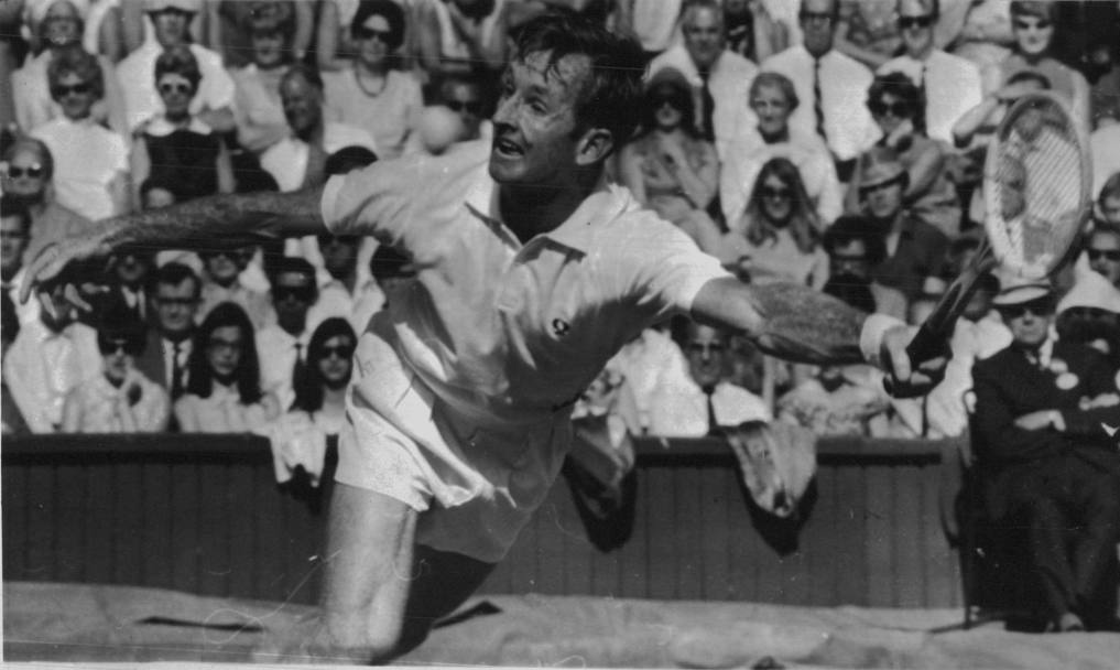 Wimbledon luglio 1968. Lover gioca contro l&#39;americano Arthur Ashe (Ap)